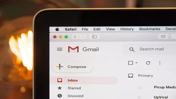 كيف تمنع رسائل البريد الإلكتروني من تتبعك وإزعاجك